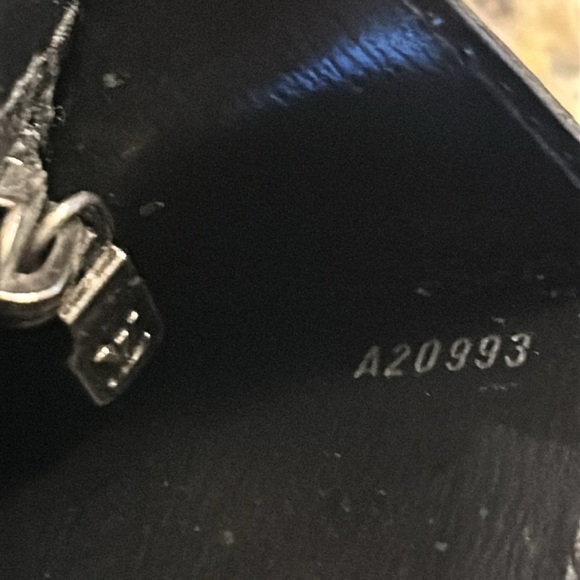 LOUIS VUITTON Epi Pochette Arche Black Crossbody Bag - Picture 10 of 12